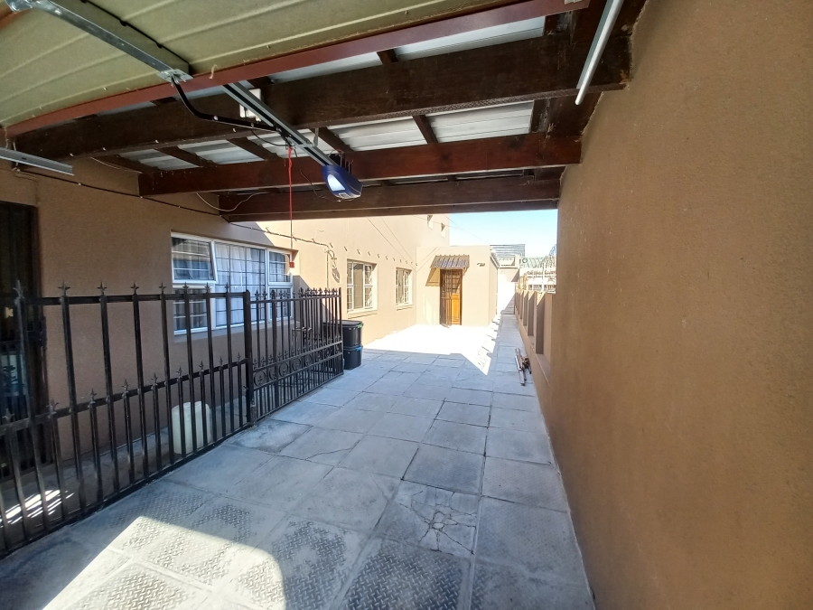 To Let 3 Bedroom Property for Rent in Gatesville Western Cape